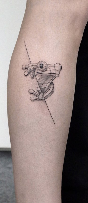 Fineline Frog Tattoo