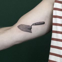 micro tattoo